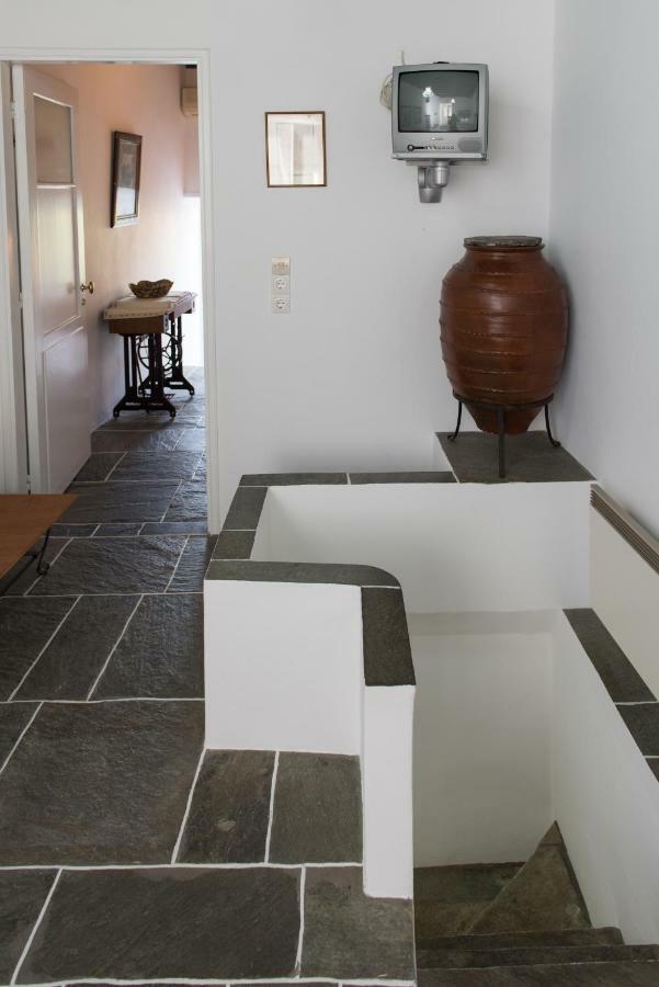 Aris & Maria Houses Kastron  Bagian luar foto