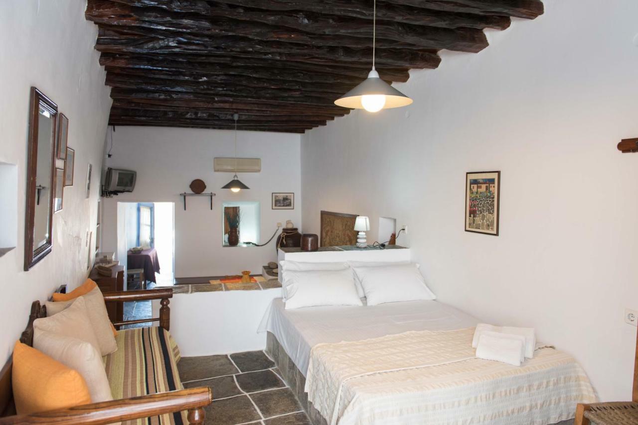 Aris & Maria Houses Kastron  Bagian luar foto