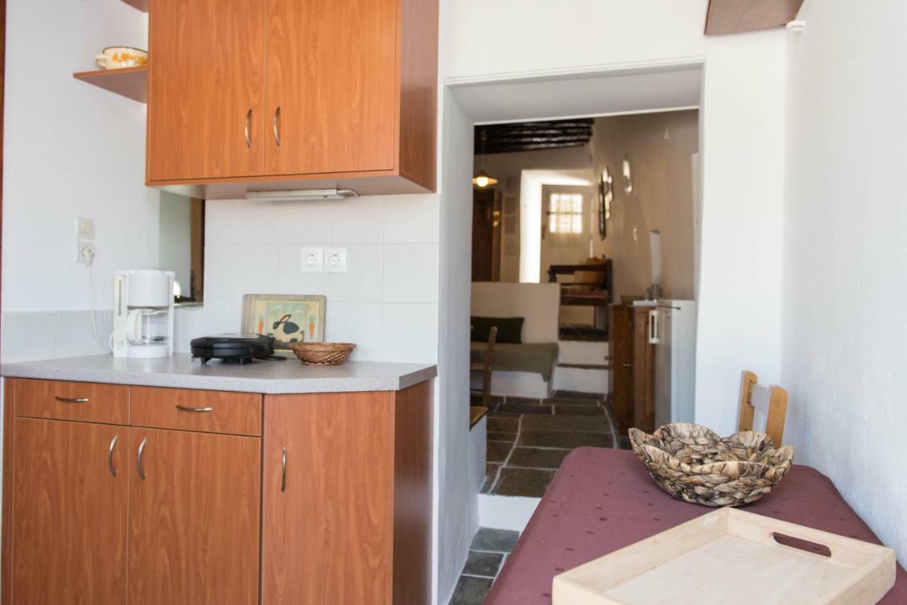 Aris & Maria Houses Kastron  Bagian luar foto