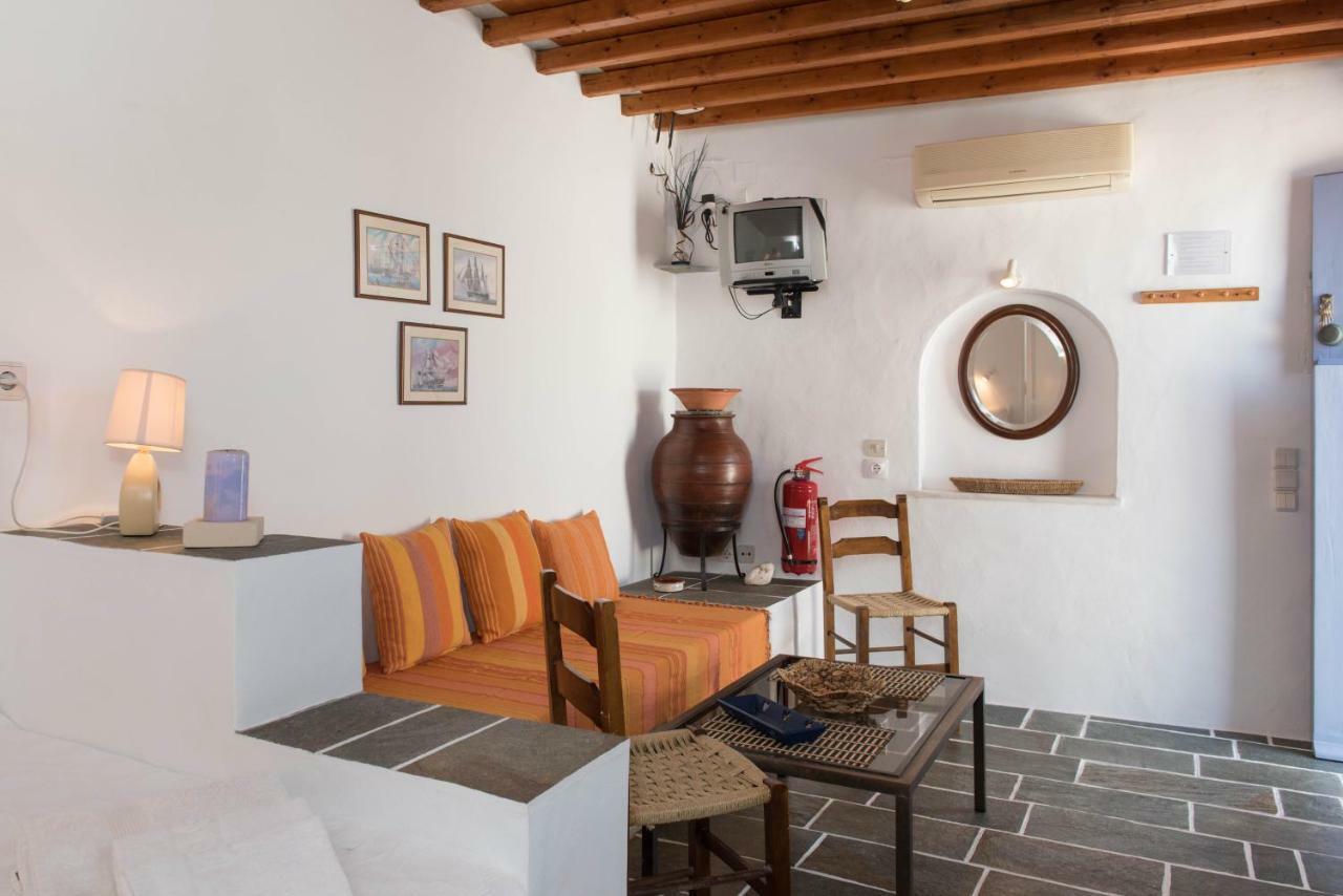 Aris & Maria Houses Kastron  Bagian luar foto