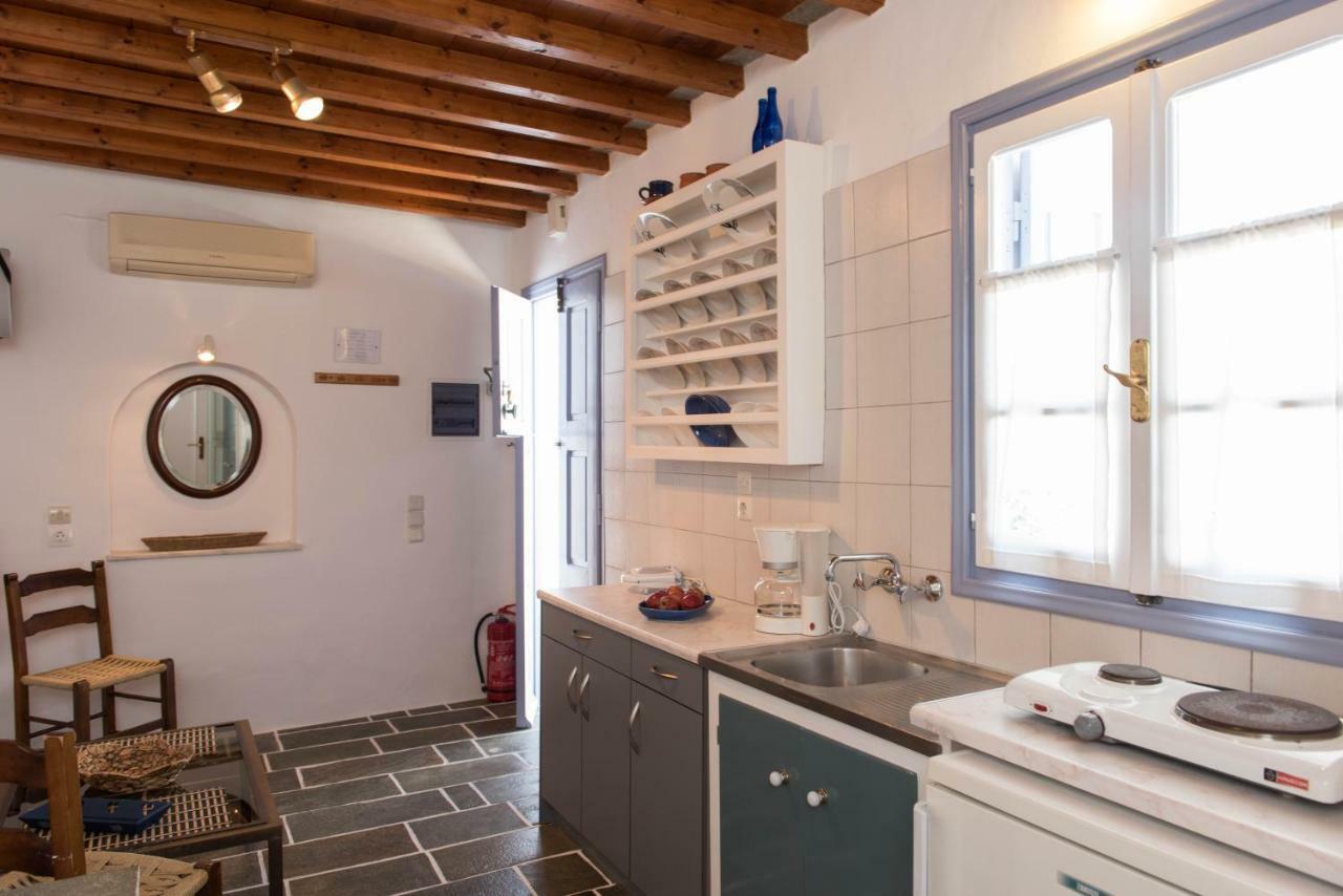 Aris & Maria Houses Kastron  Bagian luar foto